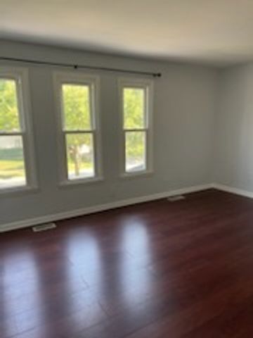 160 Camelot Way, Bolingbrook, IL 60440