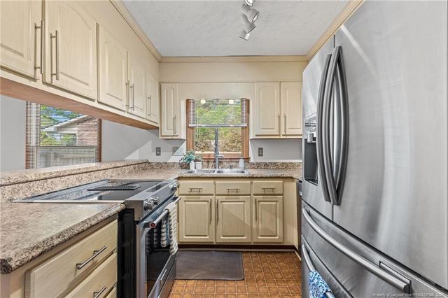 5812 Tuckertown Lane, Fayetteville, NC 28314