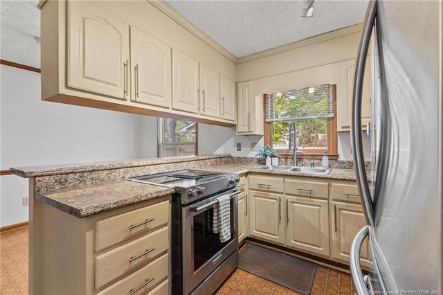 5812 Tuckertown Lane, Fayetteville, NC 28314