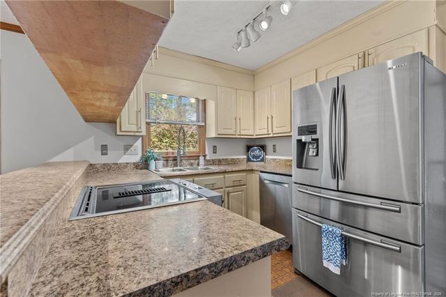 5812 Tuckertown Lane, Fayetteville, NC 28314