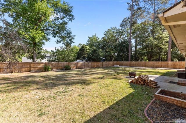 5812 Tuckertown Lane, Fayetteville, NC 28314