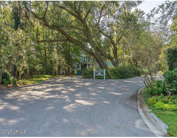 59 Bostick Circle, Beaufort, SC 29902