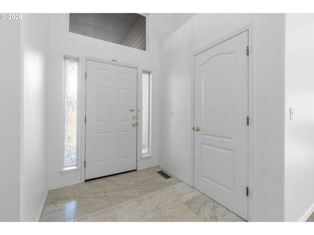 4735 Se POWELL BUTTE Pkwy, Portland, OR 97236