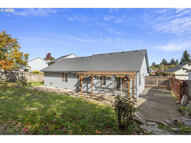 4735 Se POWELL BUTTE Pkwy, Portland, OR 97236