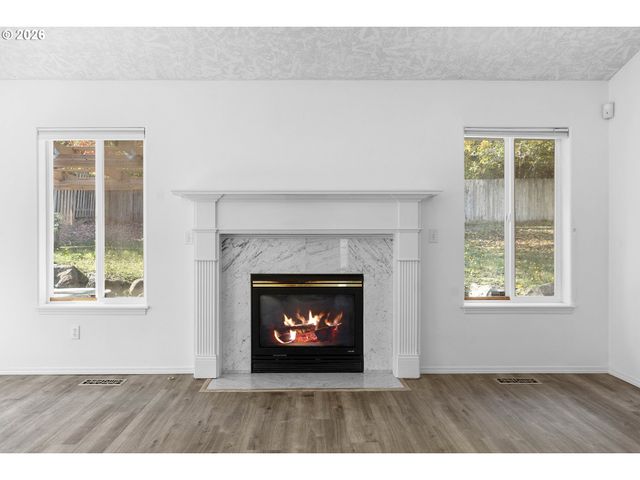 4735 Se POWELL BUTTE Pkwy, Portland, OR 97236