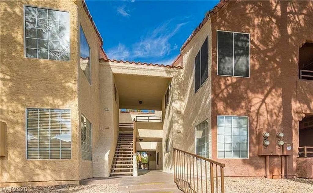2200 South Fort Apache Road 1212, Las Vegas, NV 89117 — exterior