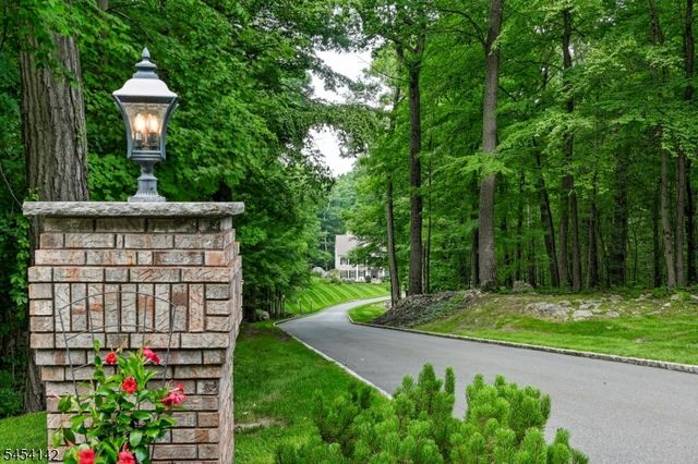 29 Douglas Dr, Sparta Twp., NJ 07871