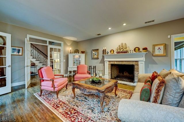 29 Douglas Dr, Sparta Twp., NJ 07871