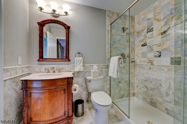 29 Douglas Dr, Sparta Twp., NJ 07871