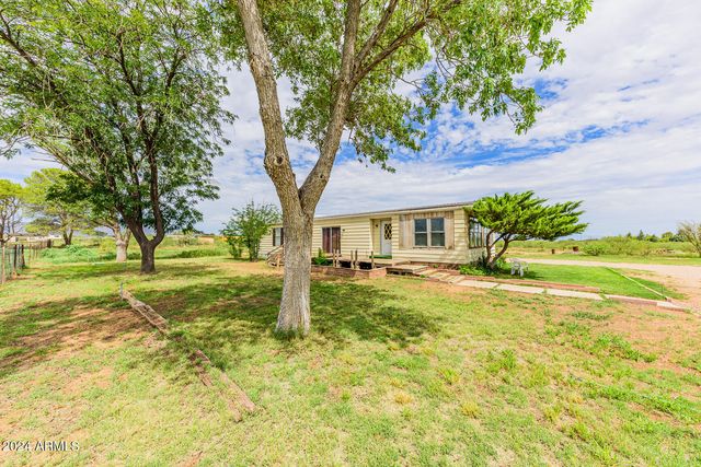 151 E Havasu Way, Cochise, AZ 85606