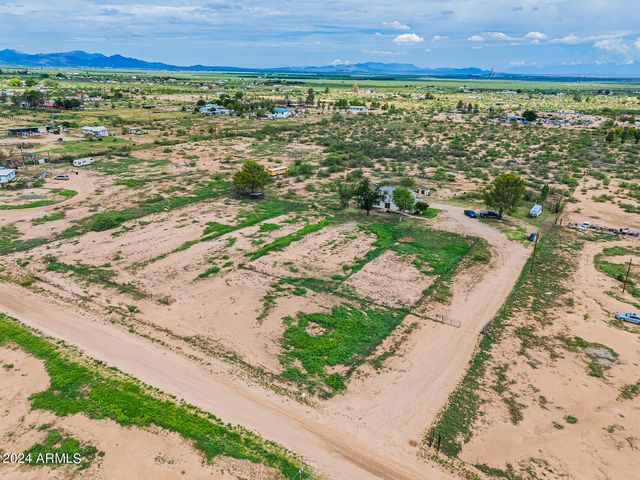 151 E Havasu Way, Cochise, AZ 85606