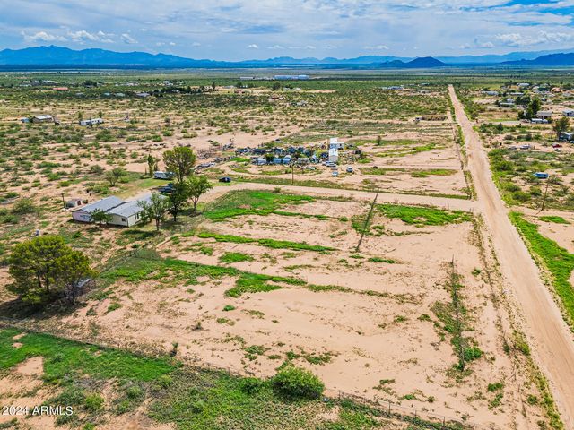 151 E Havasu Way, Cochise, AZ 85606