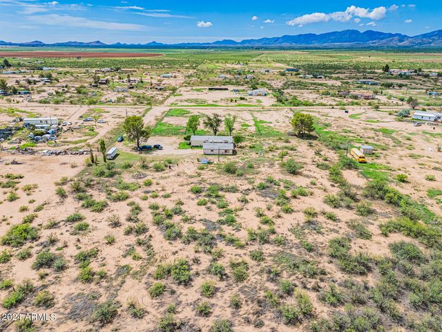 151 E Havasu Way, Cochise, AZ 85606