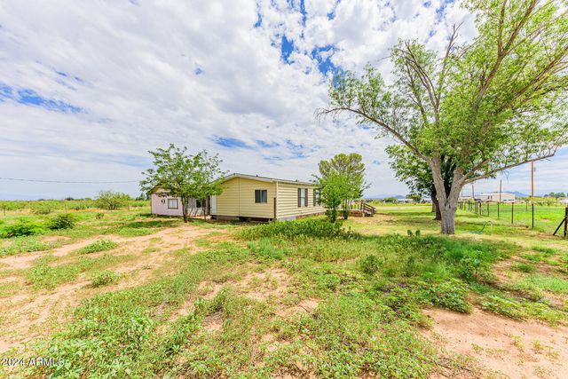 151 E Havasu Way, Cochise, AZ 85606