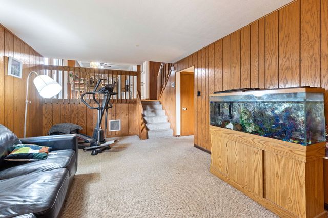 18416 Willow Lane, Lansing, IL 60438