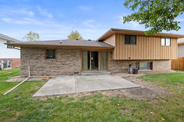 18416 Willow Lane, Lansing, IL 60438