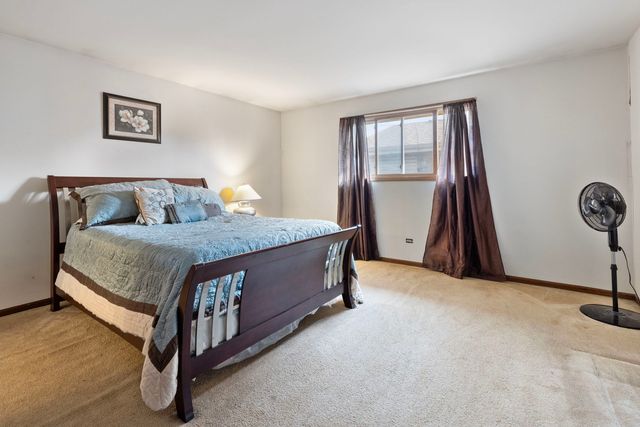 18416 Willow Lane, Lansing, IL 60438