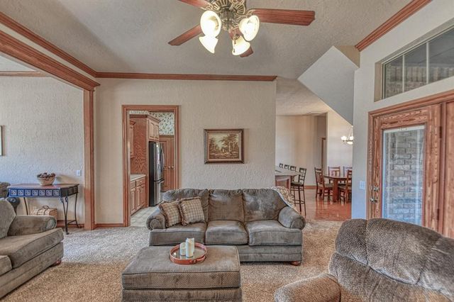 101 Summit Ridge Court, Norman, OK 73071