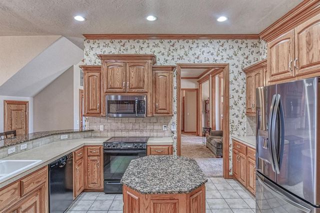 101 Summit Ridge Court, Norman, OK 73071