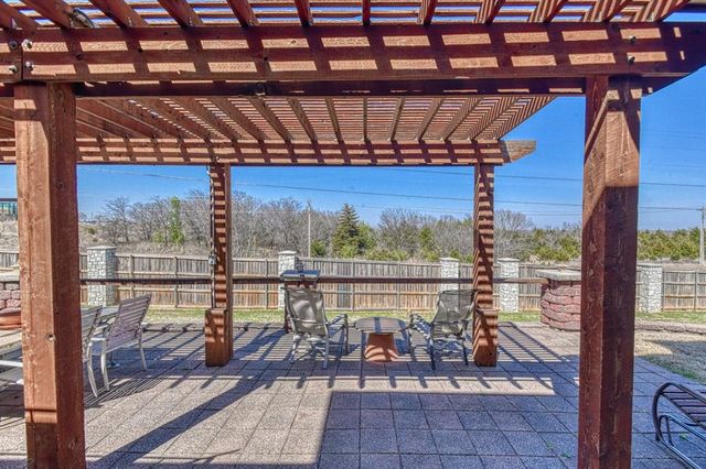 101 Summit Ridge Court, Norman, OK 73071