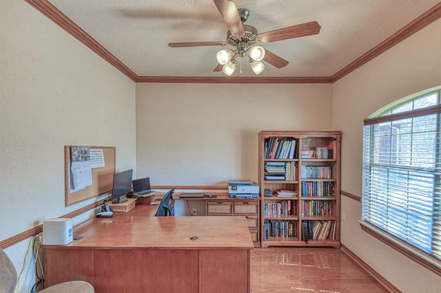 101 Summit Ridge Court, Norman, OK 73071