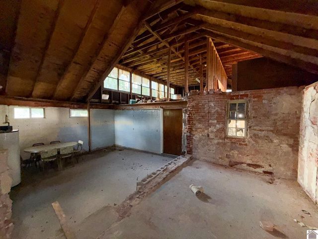 4734 Hendron Rd, Paducah, KY 42003