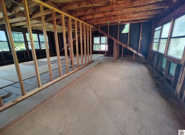 4734 Hendron Rd, Paducah, KY 42003