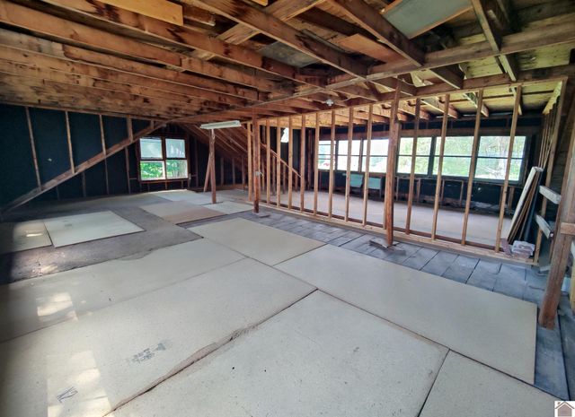 4734 Hendron Rd, Paducah, KY 42003