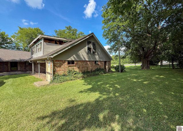 4734 Hendron Rd, Paducah, KY 42003
