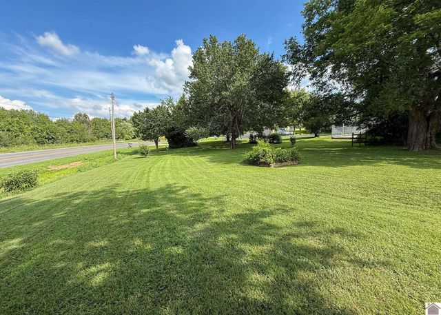 4734 Hendron Rd, Paducah, KY 42003