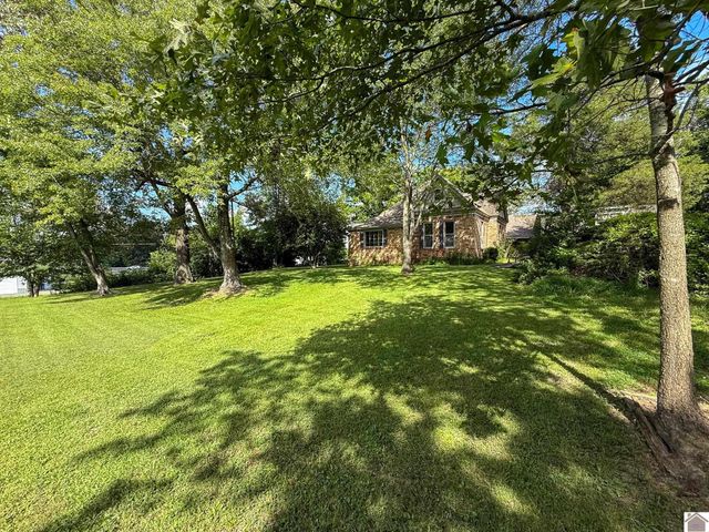 4734 Hendron Rd, Paducah, KY 42003