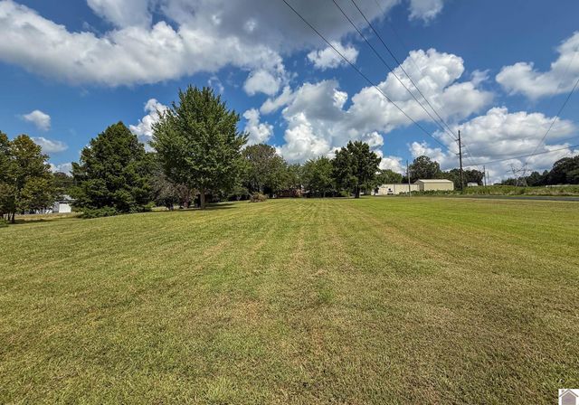 4734 Hendron Rd, Paducah, KY 42003