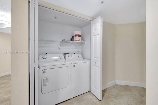 2009 SE 10th Avenue 302, Fort Lauderdale, FL 33316