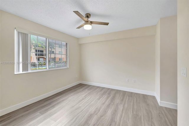 2009 SE 10th Avenue 302, Fort Lauderdale, FL 33316