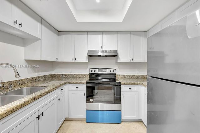 2009 SE 10th Avenue 302, Fort Lauderdale, FL 33316