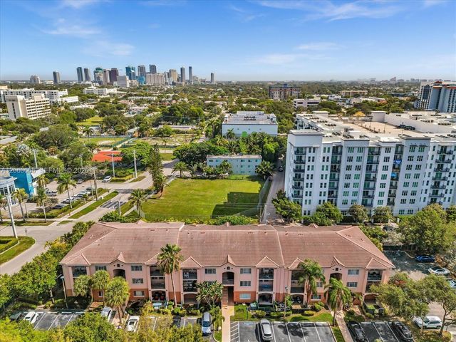 2009 SE 10th Avenue 302, Fort Lauderdale, FL 33316