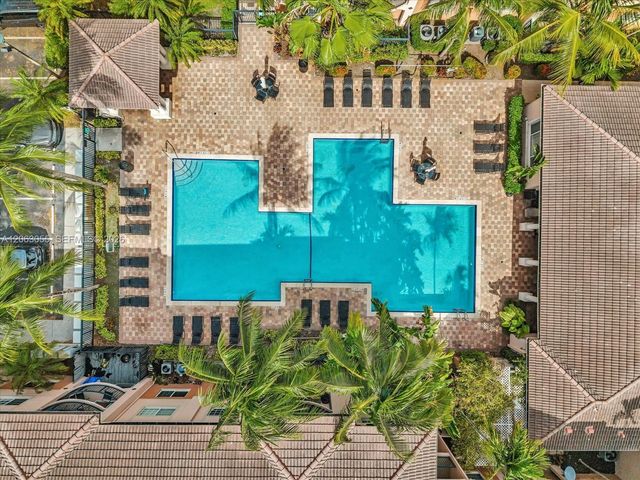 2009 SE 10th Avenue 302, Fort Lauderdale, FL 33316