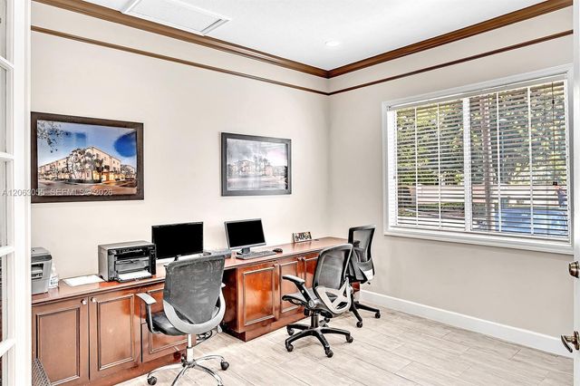 2009 SE 10th Avenue 302, Fort Lauderdale, FL 33316