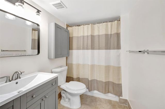 2009 SE 10th Avenue 302, Fort Lauderdale, FL 33316