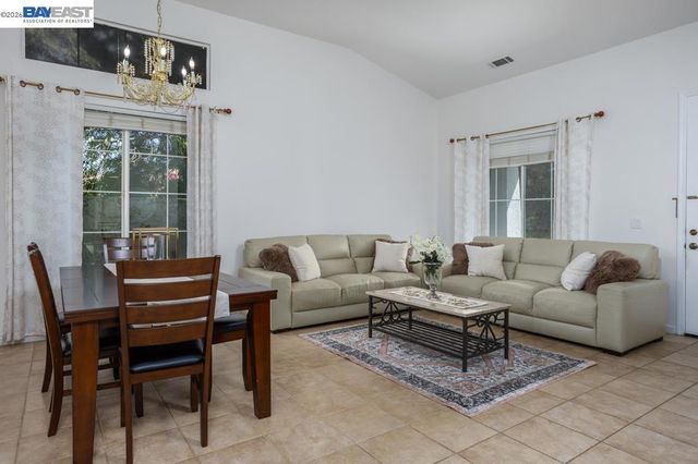 5506 Dawnview Way, Antioch, CA 94531