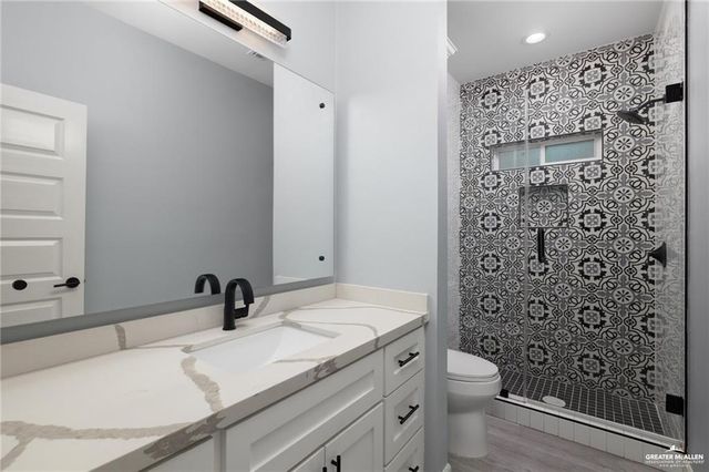 5904 N Dodger Street, Pharr, TX 78577