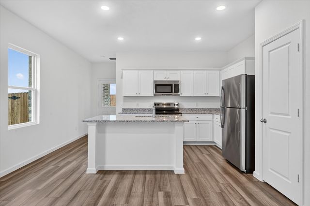 2128 Meadow Park Drive, Melissa, TX 75454