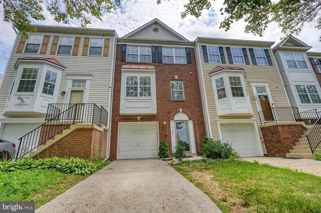 9909 ROYAL COMMERCE PL, Upper Marlboro, MD 20774