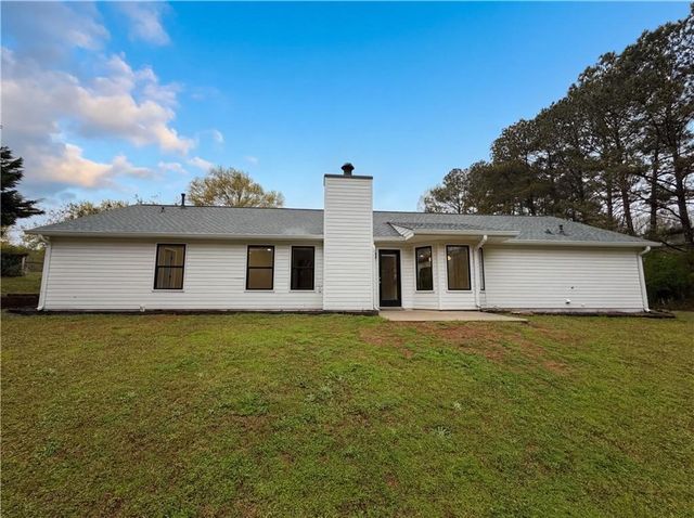 4241 Grady Smith Road, Loganville, GA 30052