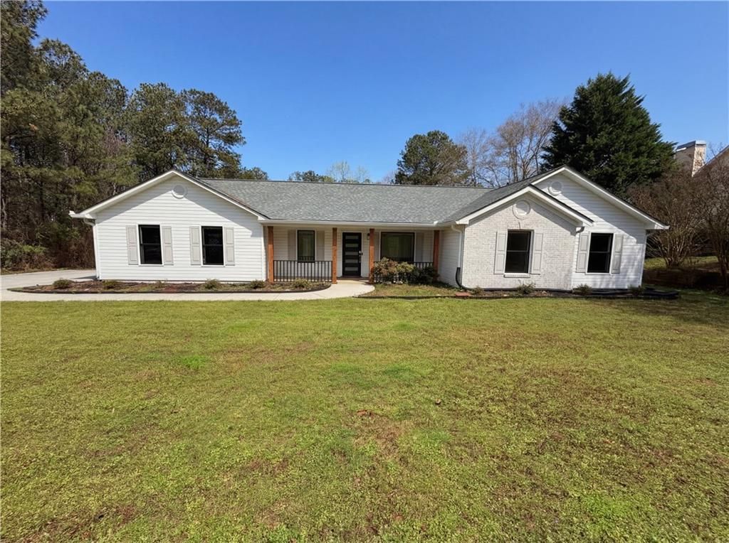 4241 Grady Smith Road, Loganville, GA 30052