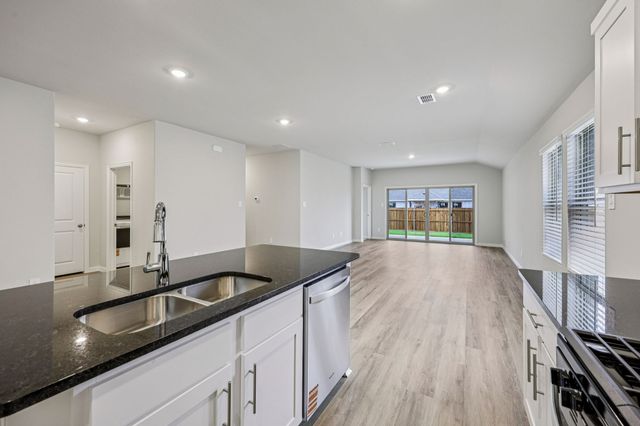 1556 Coldwater Way, Crandall, TX 75114