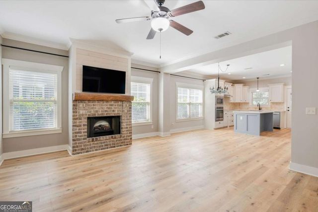 135 N Wildlife View Court, Richmond Hill, GA 31324