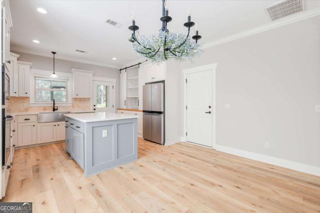 135 N Wildlife View Court, Richmond Hill, GA 31324