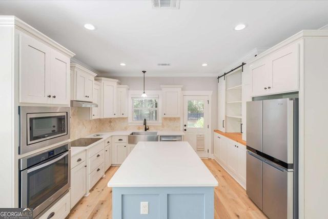 135 N Wildlife View Court, Richmond Hill, GA 31324