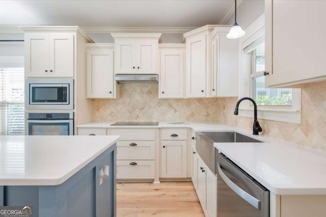 135 N Wildlife View Court, Richmond Hill, GA 31324